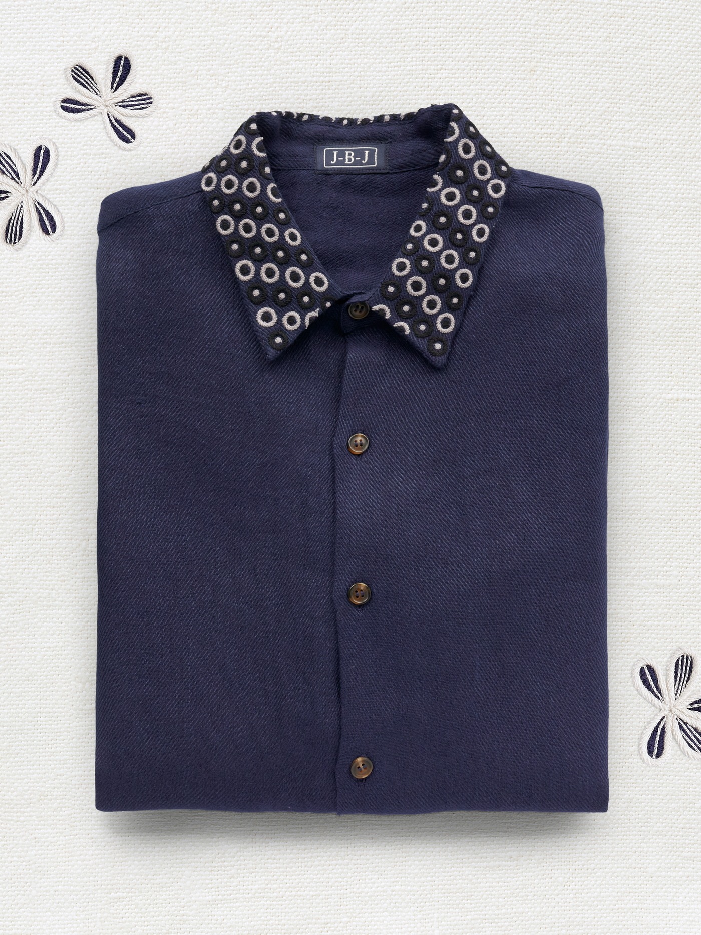 Shirts | Jupe by Jackie